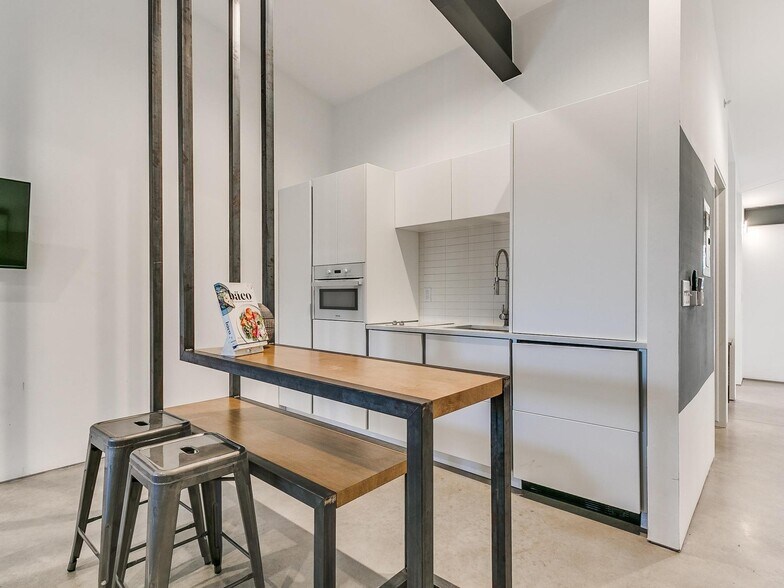 More Photos Of 711 N Douglas Ave, Oklahoma City Apartments For Sale