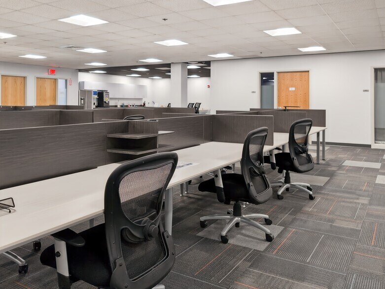 More Photos Of 35 Parkwood Dr, Hopkinton Office For Lease