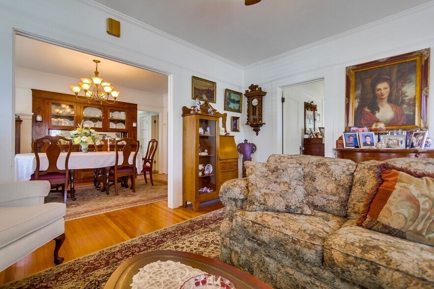 More Photos Of 4095 Front St, San Diego Apartments For Sale