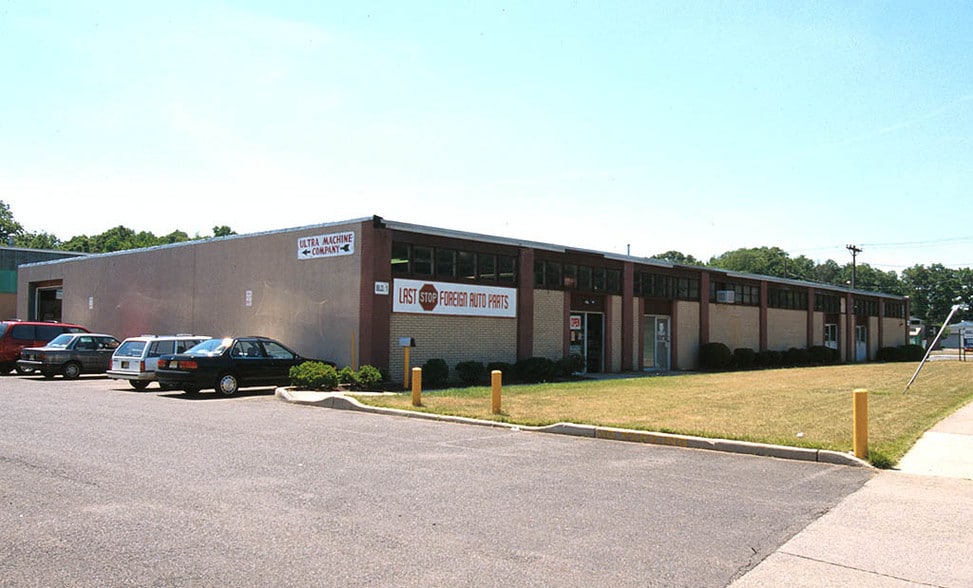 More Photos Of 832 Ridgewood Ave, North Brunswick Unknown For Lease