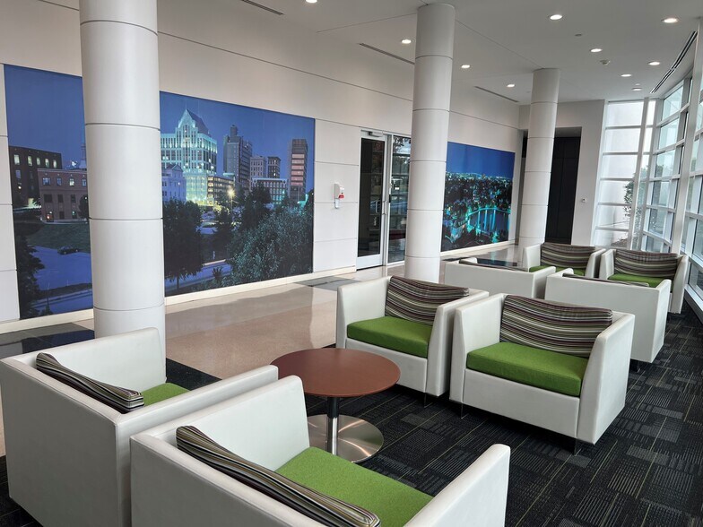 More Photos Of 151 Corley Mill Rd, Lexington Office For Lease