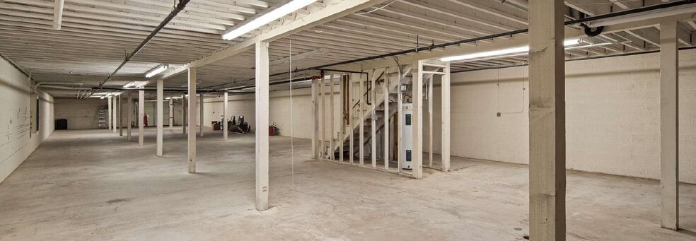 More Photos Of 6101 State Route 179, Sedona Storefront For Lease