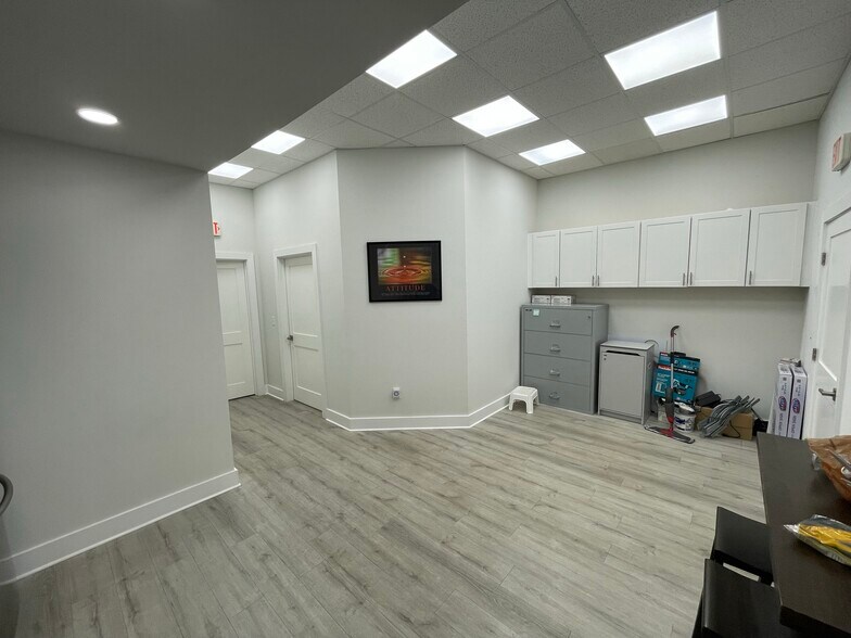 More Photos Of 200 Maxham Rd, Austell Storefront For Lease