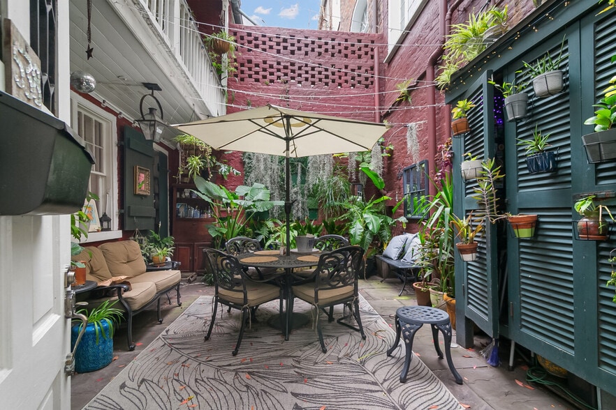More Photos Of 838 Chartres St, New Orleans Storefront Retail Residential For Sale