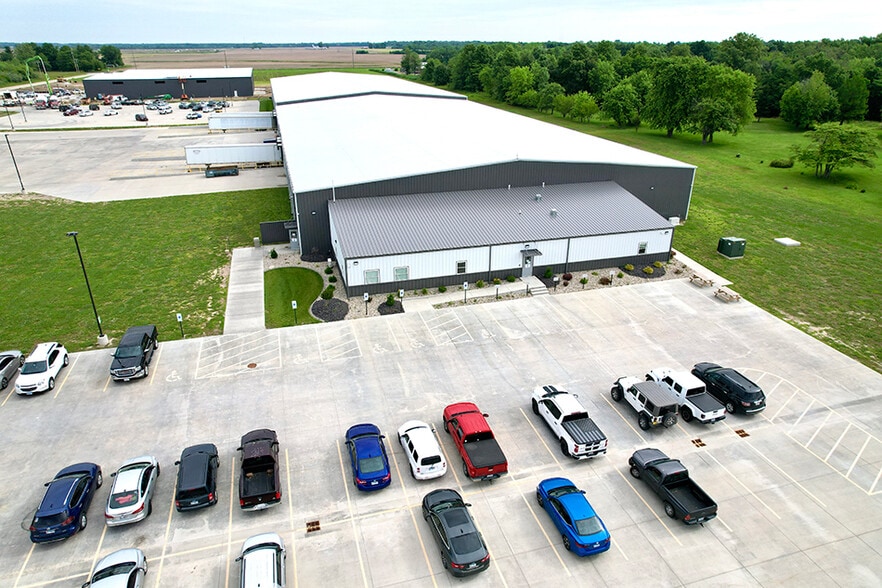 More Photos Of 2028 W Main St, Salem Industrial For Sale