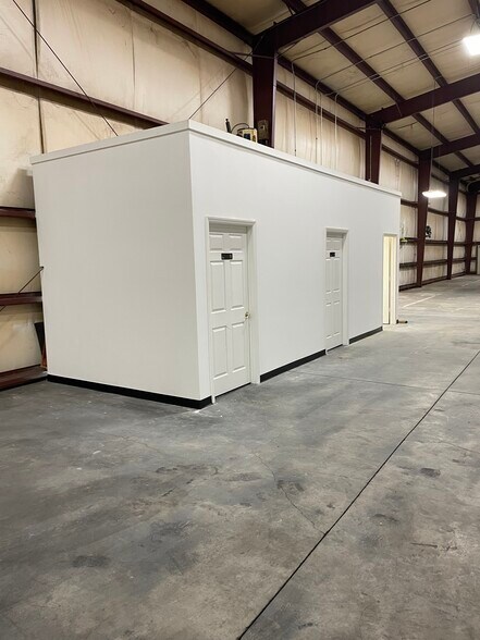 More Photos Of 4241 US Highway 70 E, Smithfield Warehouse For Lease