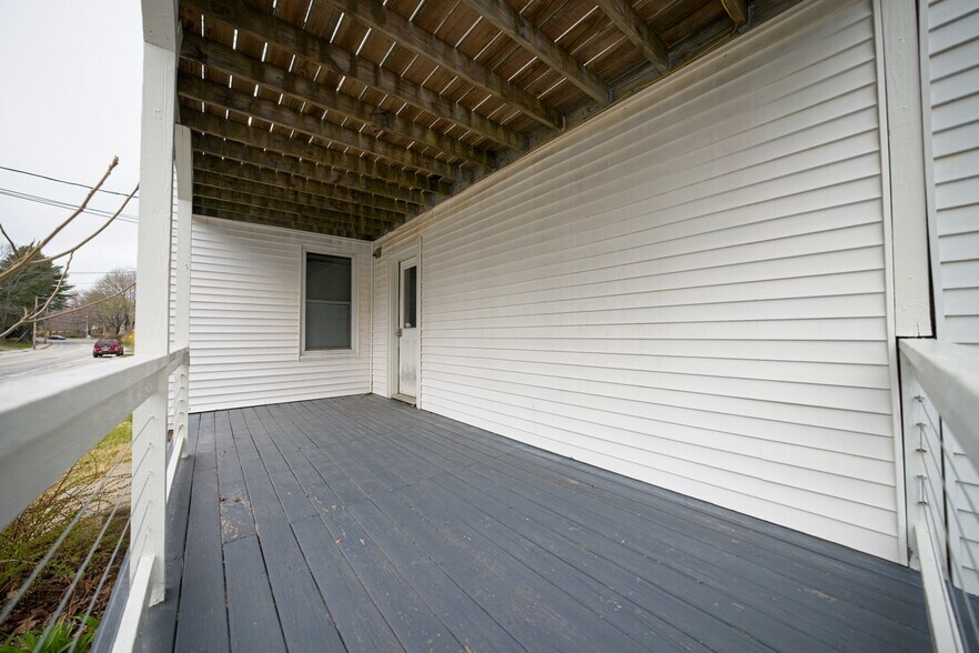 More Photos Of 15 South St, Freeport Apartments For Sale