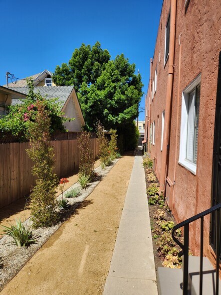 More Photos Of 1217 Cedar Ave, Long Beach Apartments For Sale