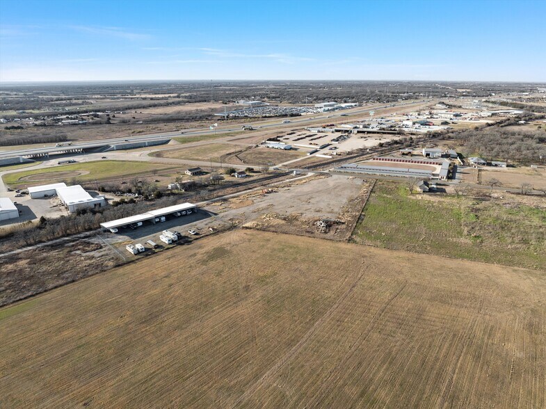 More Photos Of 193 E Hilltop Rd, Elm Mott Self Storage For Sale