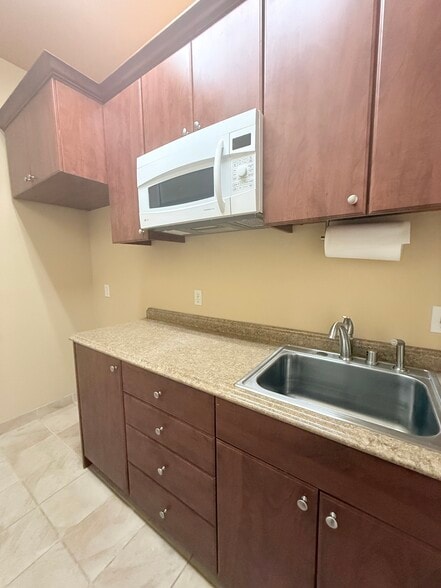 More Photos Of 45090 Golf Center Pky, Indio Warehouse For Sale