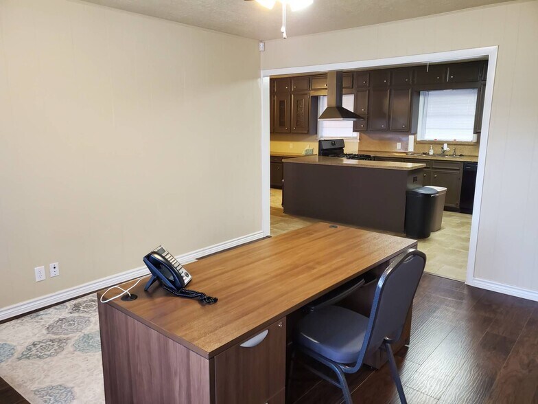 More Photos Of 5605 George Bush Dr, Katy Medical For Lease