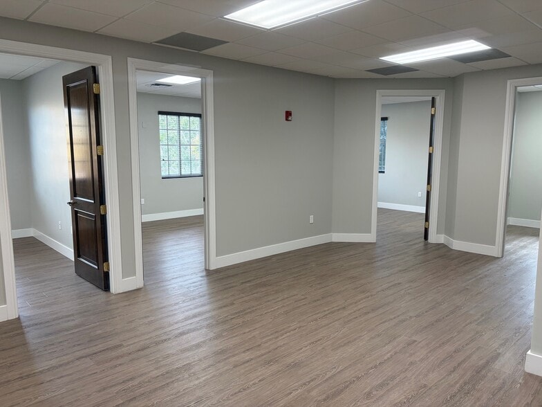 More Photos Of 12855 SW 132nd St, Miami Office For Lease