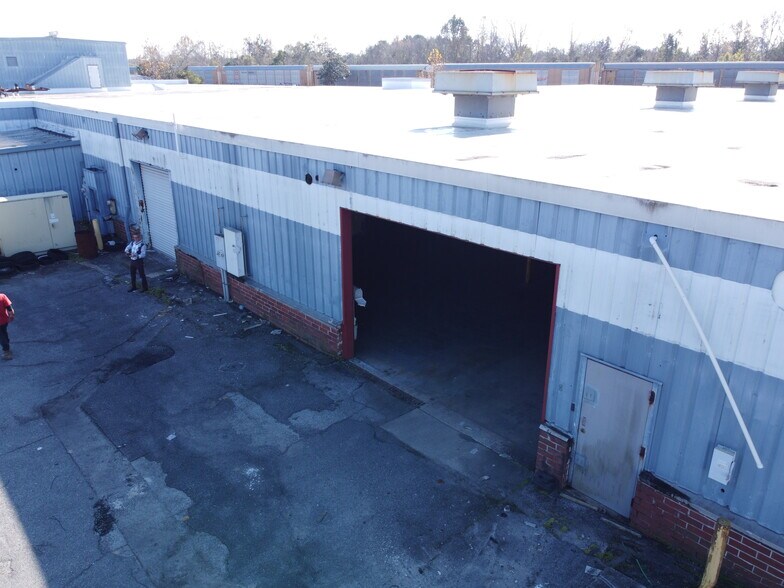 More Photos Of 2910 W Beaver St, Jacksonville Light Distribution For Lease