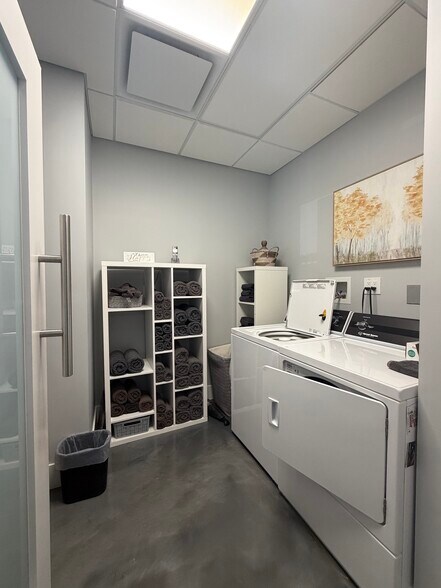 More Photos Of 644-658 Godwin Ave, Midland Park Storefront Retail Office For Lease