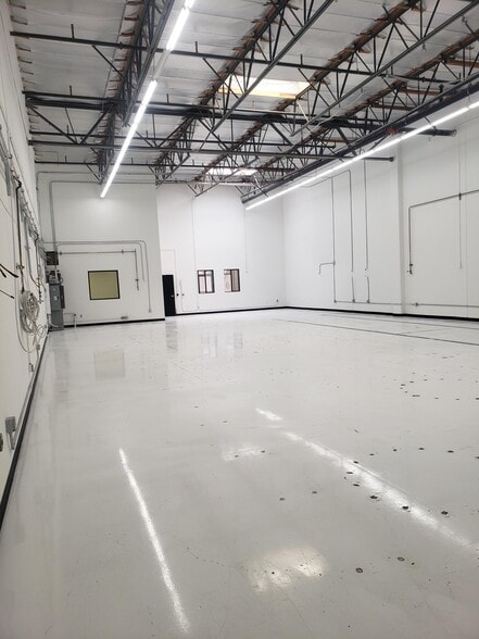 More Photos Of 8701-8709 Aviation Blvd, Inglewood Manufacturing For Sale