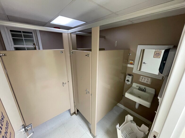 More Photos Of 1945 Old Earnhardt Rd, Kannapolis Religious Facility For Sale