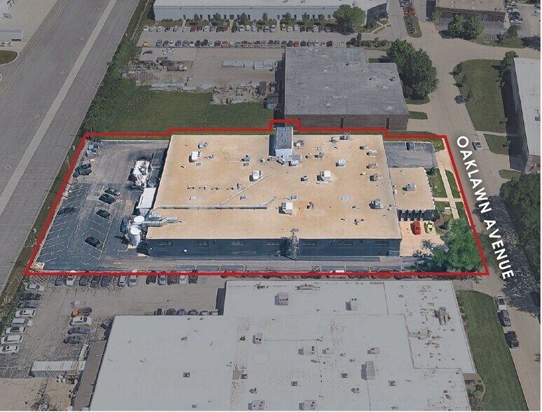 More Photos Of 744 N Oaklawn Ave, Elmhurst Warehouse For Lease