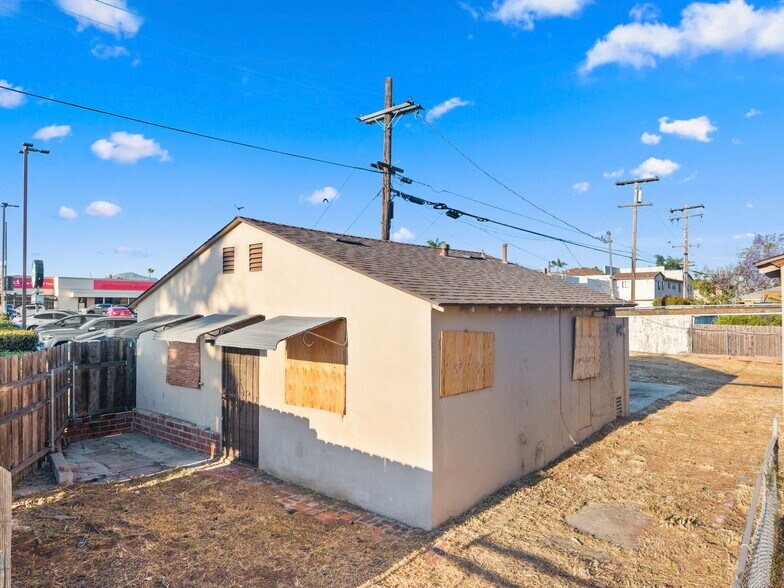 More Photos Of 4927 67th St, San Diego Land For Sale