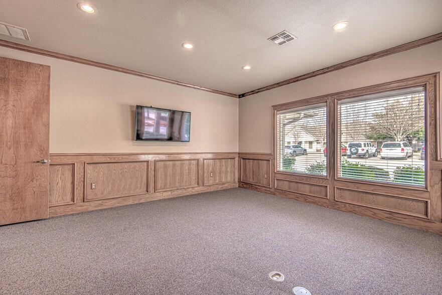 More Photos Of 2566 Blue Meadow Dr, Temple Office Residential For Lease