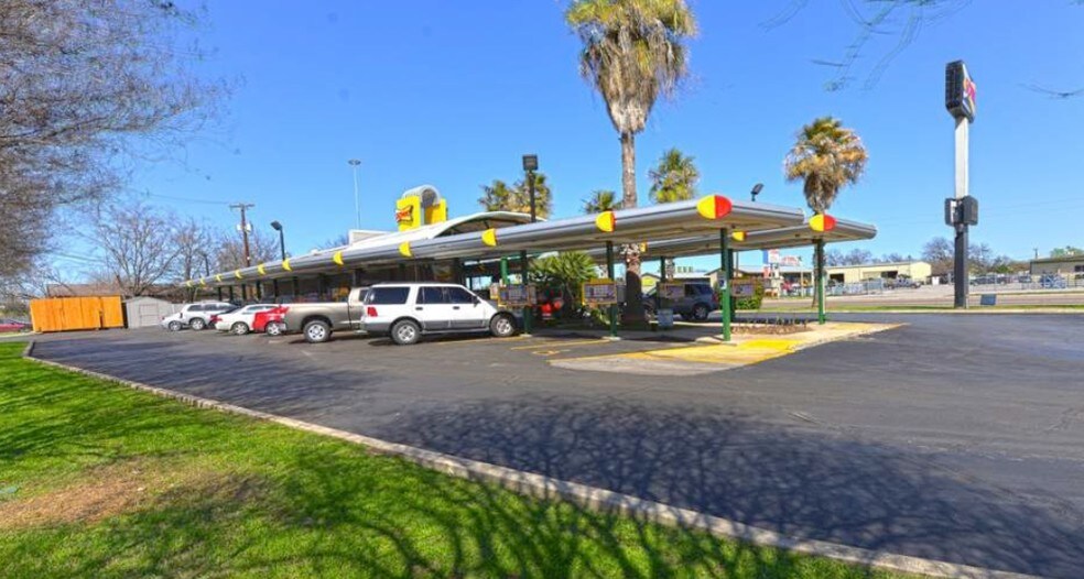 Primary Photo Of 1611 S General McMullen Dr, San Antonio Fast Food For Sale
