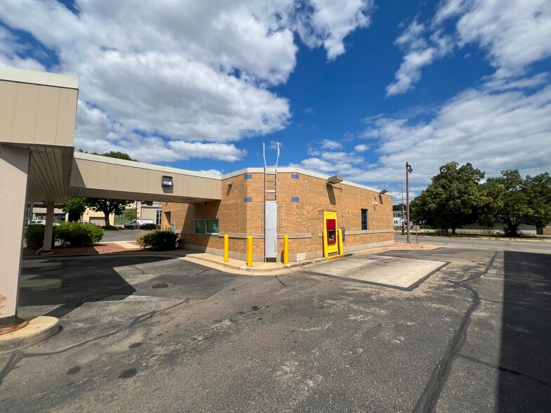 More Photos Of 3323 W Villard Ave, Milwaukee Bank For Sale