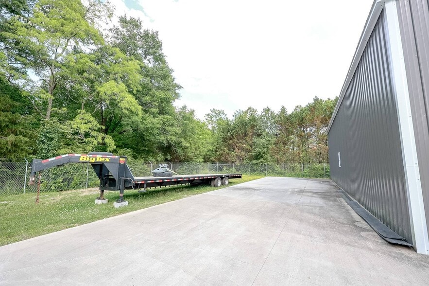 More Photos Of 6975 Middle Valley rd, Hixson Flex For Sale