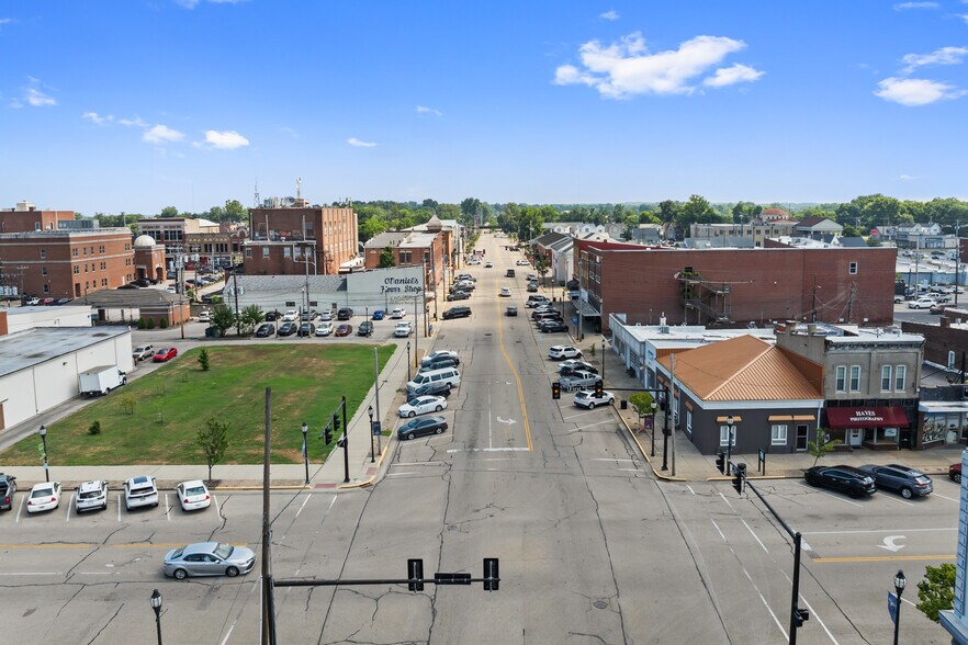 More Photos Of 120 N Elm St, Henderson Storefront Retail Residential For Sale