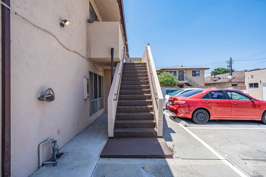 More Photos Of 9436 Flower St, Bellflower Apartments For Sale