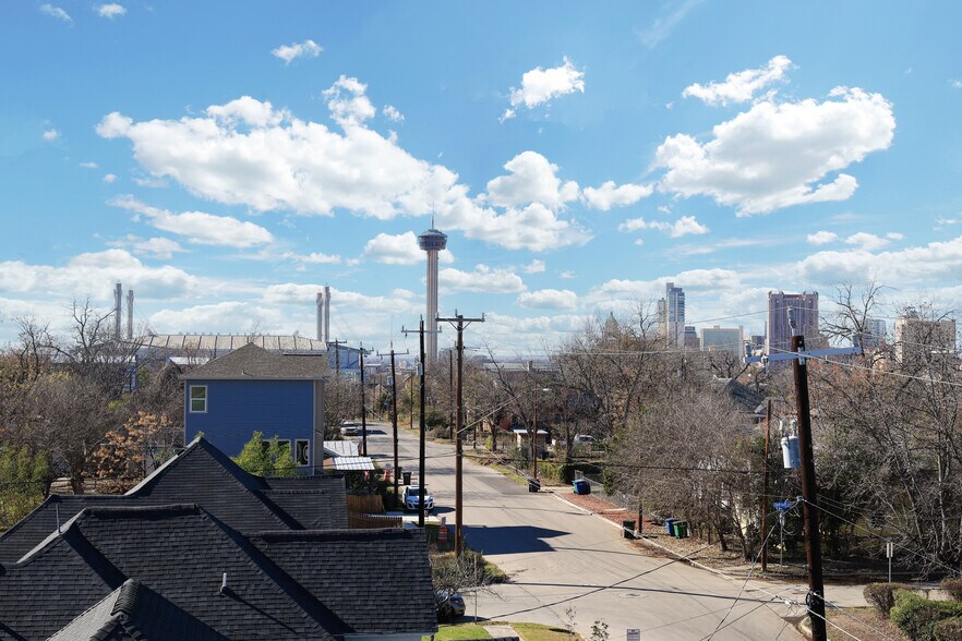 More Photos Of 1512 Wyoming St, San Antonio Apartments For Sale