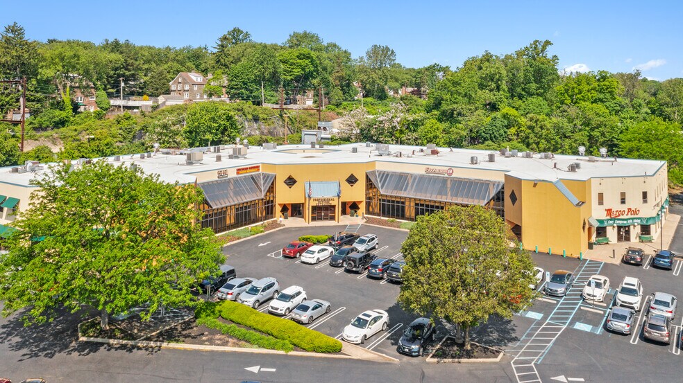 More Photos Of 8080 Old York Rd, Elkins Park General Retail For Lease