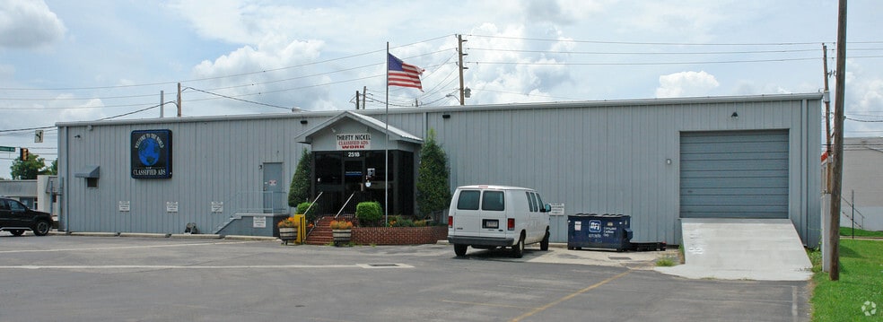 More Photos Of 2518 Memorial Pky SW, Huntsville Flex For Lease