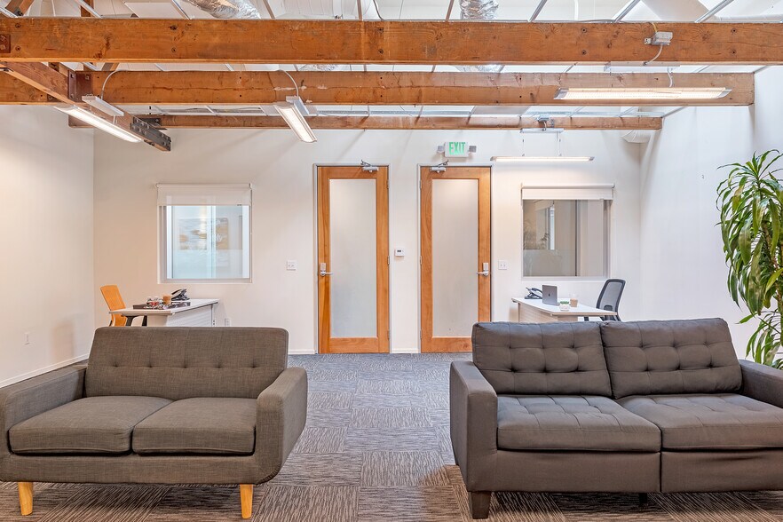 More Photos Of 6350 Santa Monica Blvd, Los Angeles Office For Sale