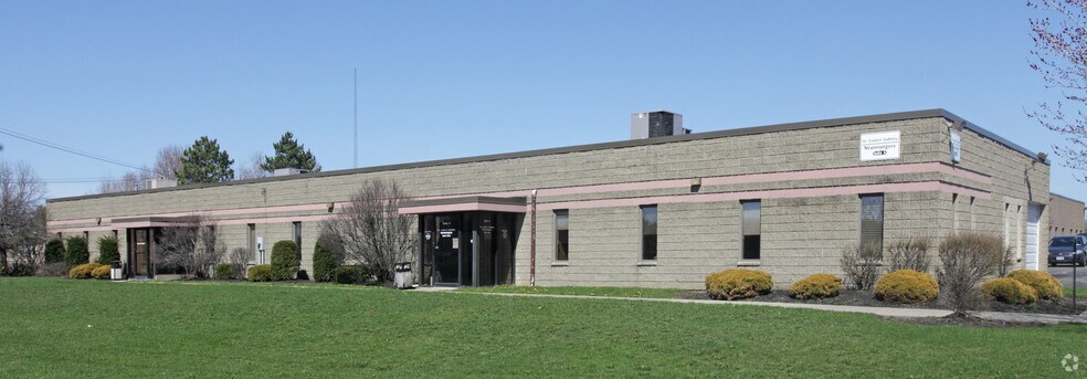 Primary Photo Of 3775 Southwestern Blvd, Orchard Park Medical For Lease