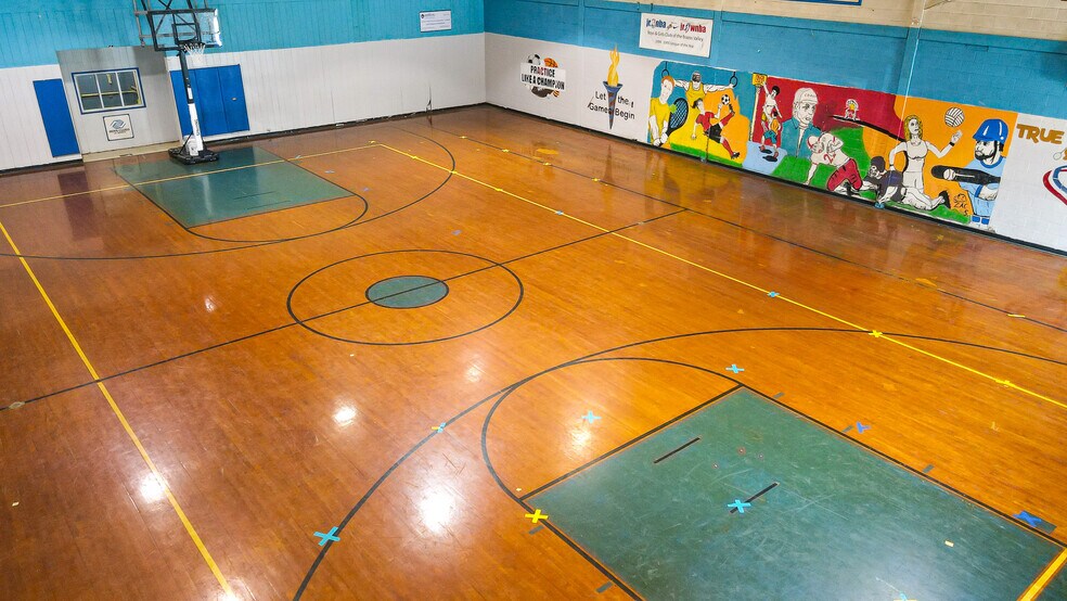 More Photos Of 900 W WM J Bryan Pky, Bryan Schools For Sale