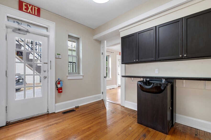 More Photos Of 259 E 7th Ave, Tallahassee Office For Sale