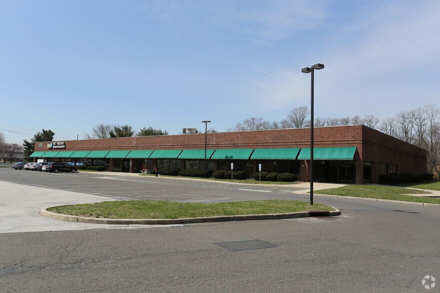 More Photos Of 119 E Kings Hwy, Maple Shade Township Light Distribution For Lease