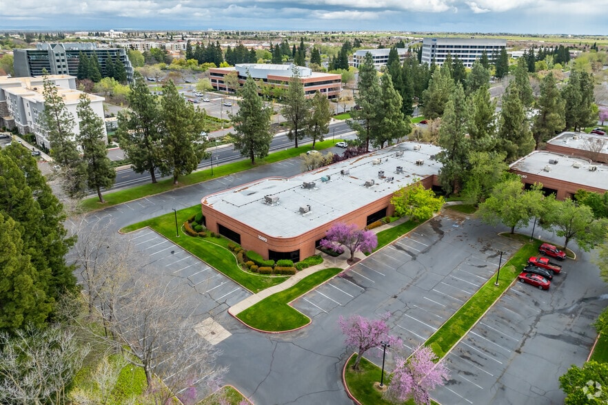 More Photos Of 10690 White Rock Rd, Rancho Cordova Office For Sale