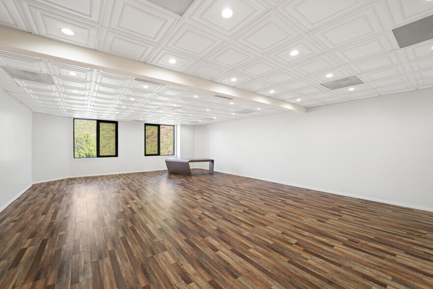 More Photos Of 5146 Douglas Fir Rd, Calabasas Office For Lease