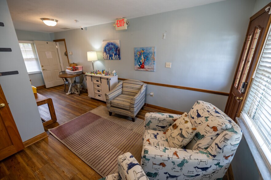 More Photos Of 10 Dun Rd, Chillicothe Office For Sale