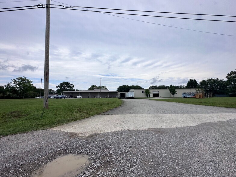 More Photos Of 505 Lake Way Pl, Tullahoma Manufacturing For Sale