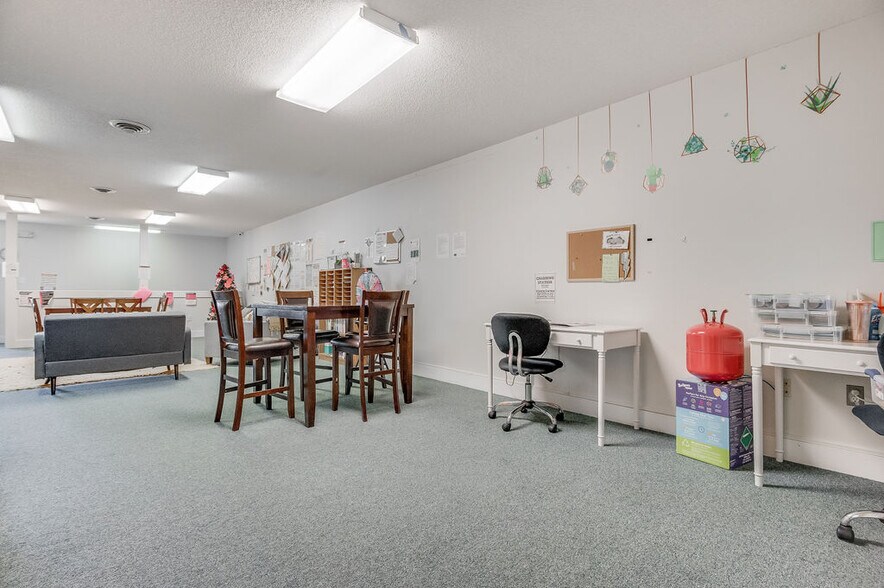 More Photos Of 217-219 Station St, Jacksonville Medical For Lease