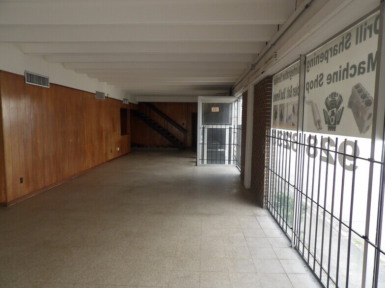 More Photos Of 1812 Wayside Dr, Houston Distribution For Lease