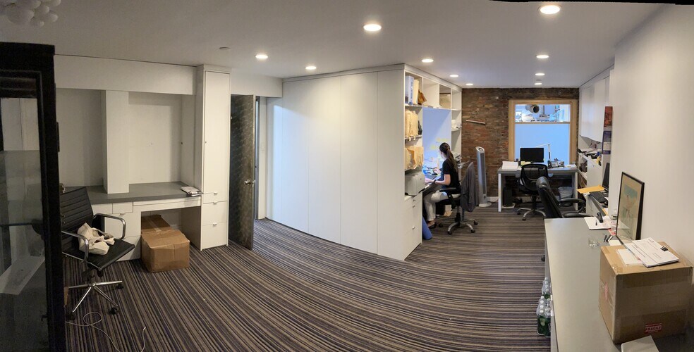 More Photos Of 33 Bond St, New York Loft Creative Space For Lease
