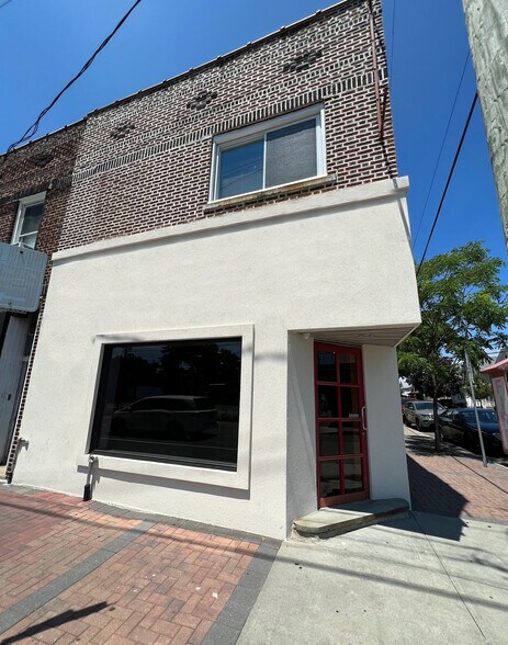 Primary Photo Of 1019 Jericho Tpke, New Hyde Park Storefront Retail Residential For Lease