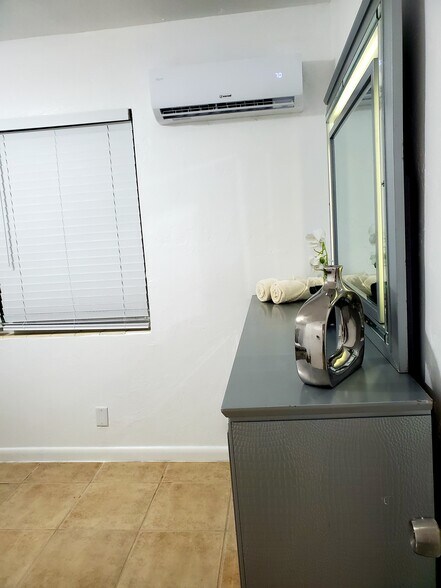 More Photos Of 101-107 Tacoma Ln, West Palm Beach Apartments For Lease