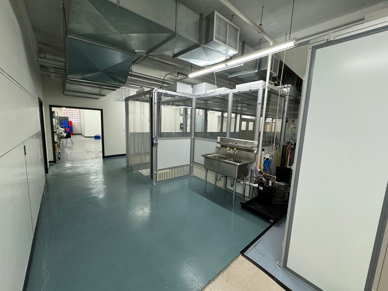 More Photos Of 2500 Jane St, Pittsburgh Office For Lease