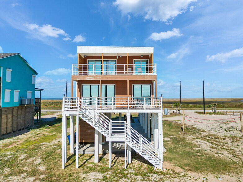 More Photos Of 10602 Blue Water Hwy, Freeport Multifamily For Sale