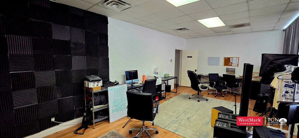 More Photos Of 5015 Knoxville Ave, Lubbock Office For Sale