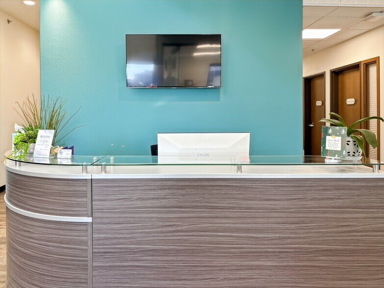 More Photos Of 8350 W Grandridge Blvd, Kennewick Coworking Space