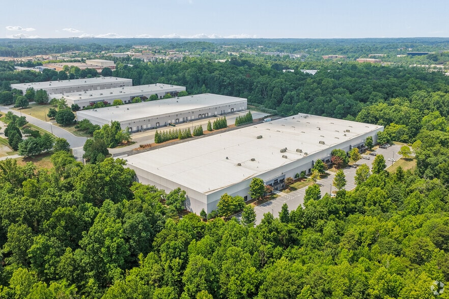 More Photos Of 4198 Eagle Hill Dr, High Point Unknown For Lease